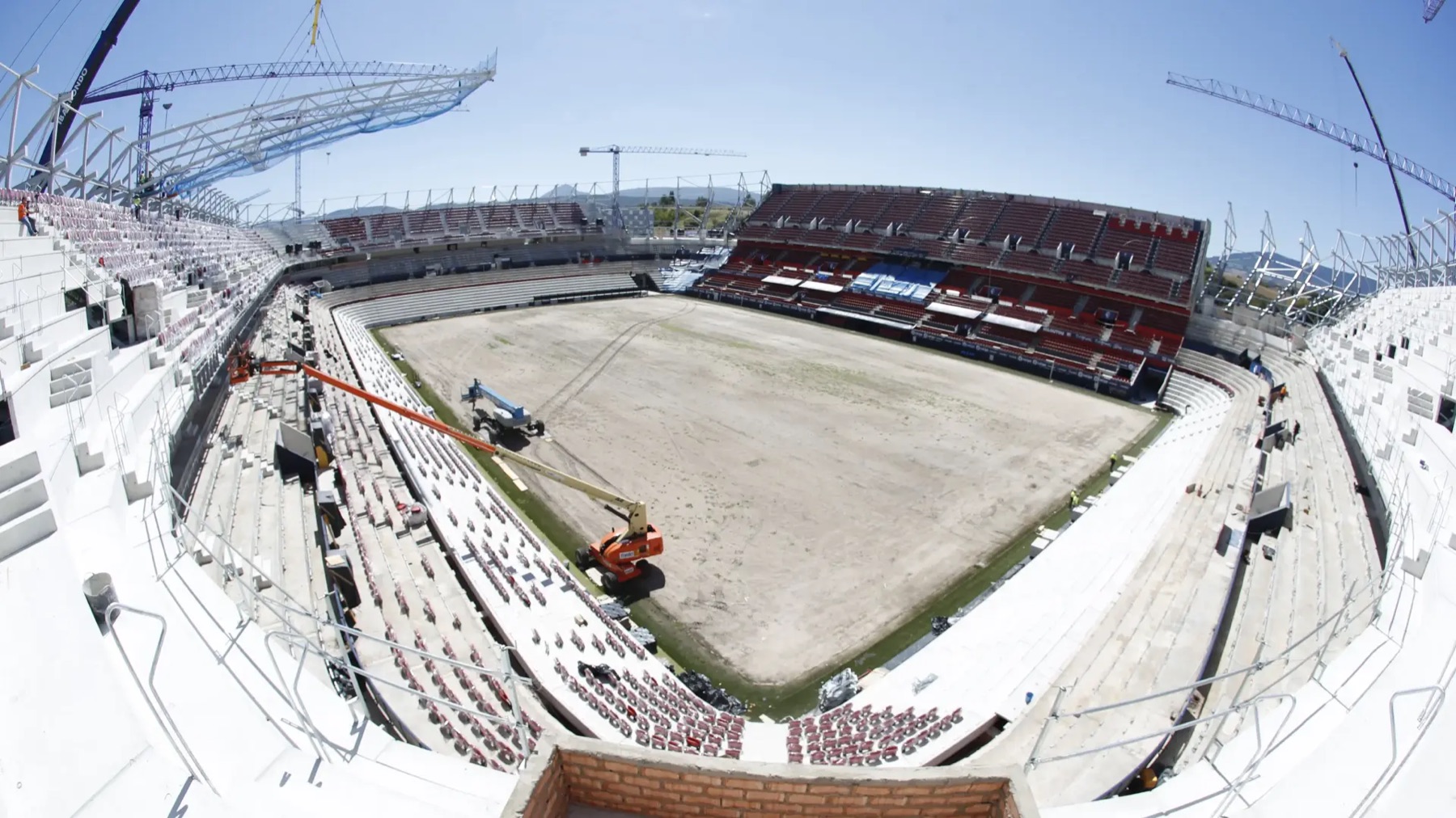 Interior de El Sadar durante las obras de remodelación